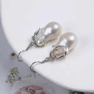 Fashion Natural White Baroque Shape Freshwater Pearl Beads Earring for Woman
