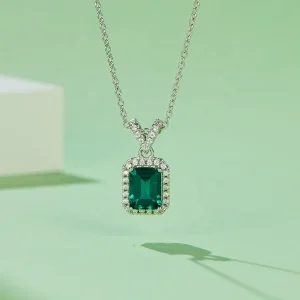Fashion Jewelry Pendant Emerald Necklace Female Rectangle Emerald Green Necklace for Gift Wedding Engagement